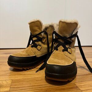 Sorel Tivoli IV Boots Women's 9.5